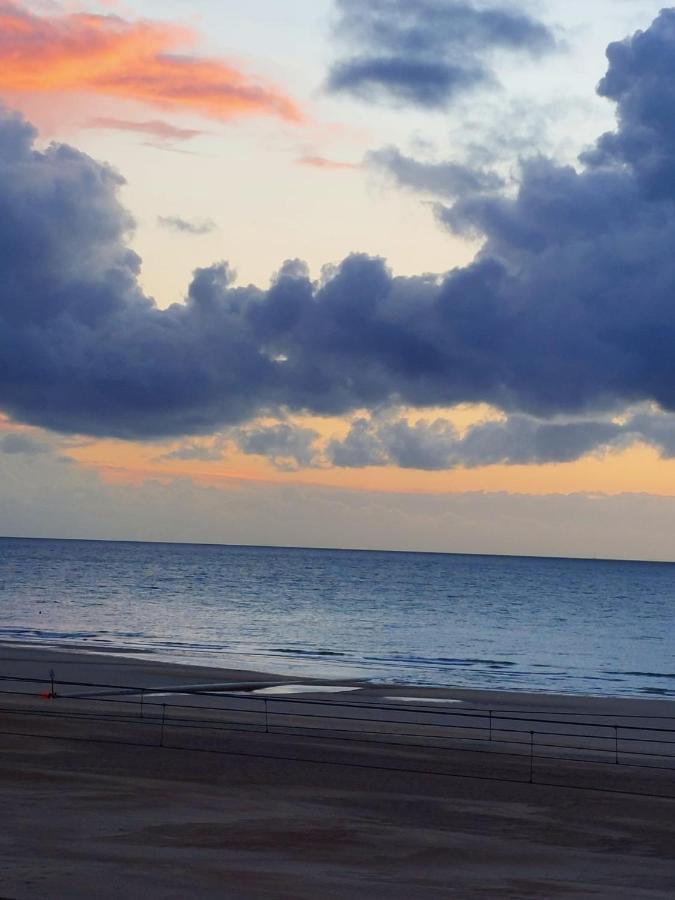 Hydro Palace 02.17 Oostende Dış mekan fotoğraf